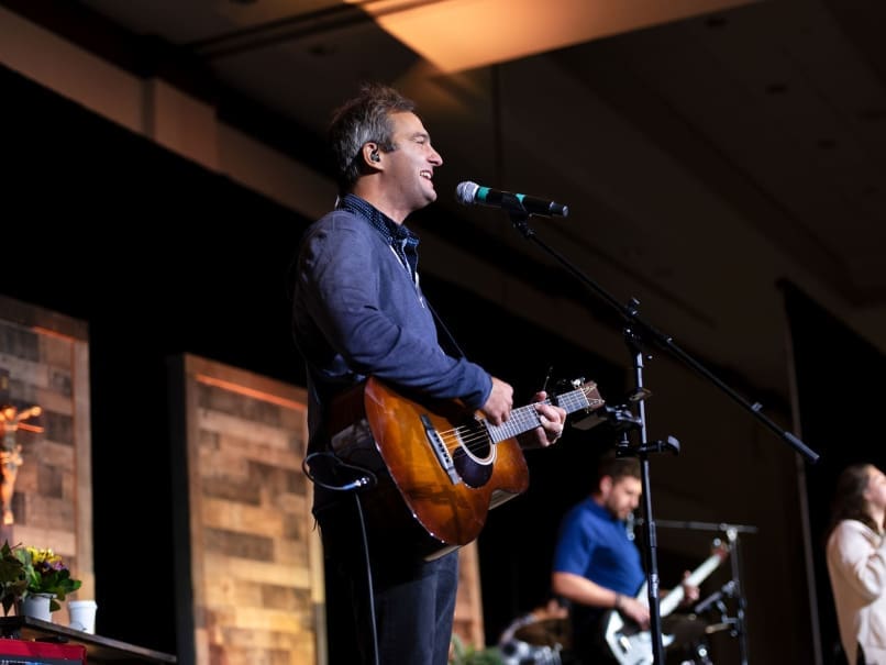 Aaron Richards of Damascus Worship performs during Rescue Atlanta at Cobb Galleria Centre. The praise and worship band brought the crowd to their feet. Photo by Johnathon Kelso