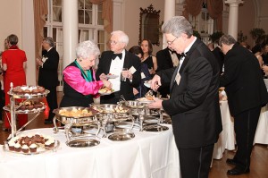 Cathedral of Christ the King gala attendees enjoy an evening of fellowship, food and music at the Piedmont Driving Club, Atlanta.